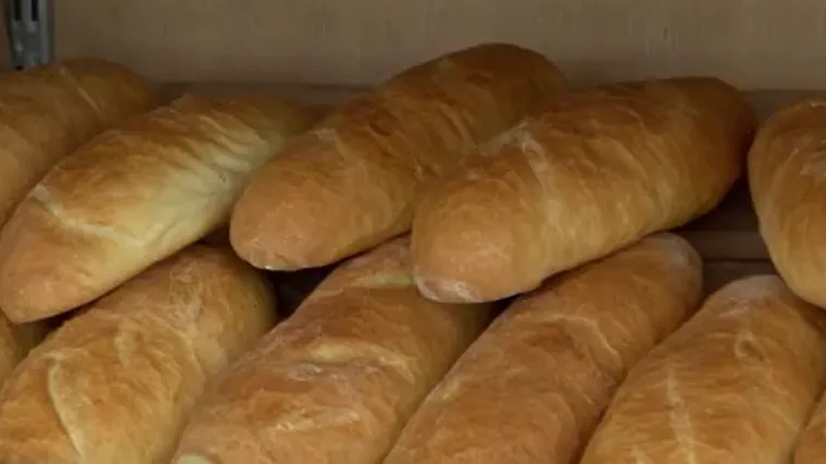 Kilogram kruha odavno pre&scaron;ao 20 kuna, a neki su sada zabranili prodaju polovica i četvrtina: 'Nije u redu, neki ljudi nemaju...'