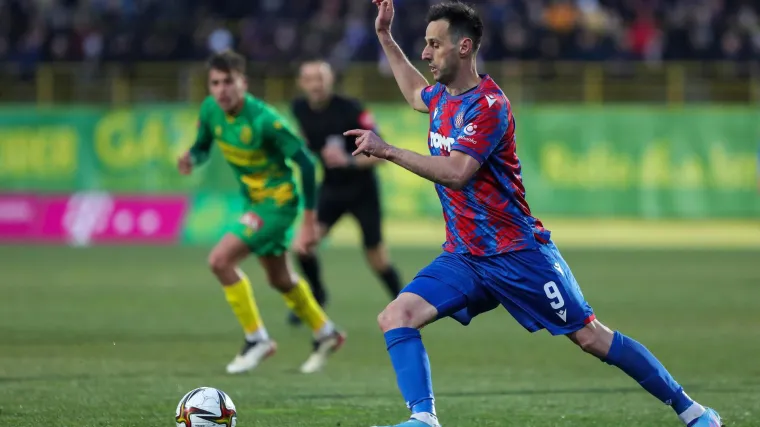 Nikola Kalinić počeo s laganim treninzima, poznato i kad bi se trebao vratiti na teren