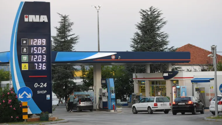 Vlada smanjila cijene goriva, no na pojedinim benzinskim postajama su poskupjela