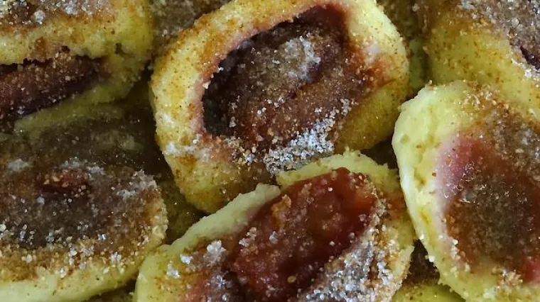 Knedle sa šljivama od krumpirovog tijesta odličan izbor za ručak