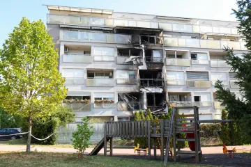 Objavljeni detalji požara zgrade u zagrebačkom Rudešu. Nepoznati počinitelj zapalio balkon u prizemlju