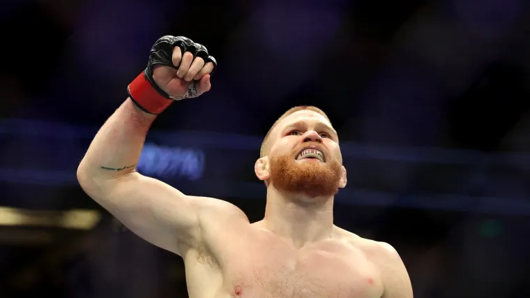 UFC prvak se pohvalio snimkom: 'Poku&scaron;avam ih spriječiti da ne ubiju neke varalice'