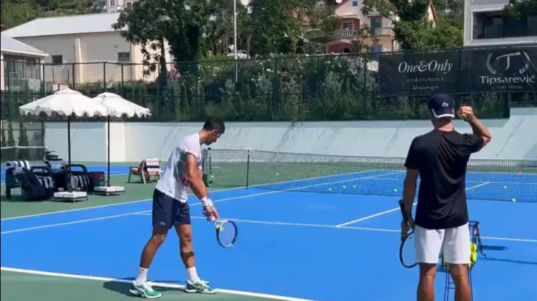 Isplivala je snimka Đokovića koja ulijeva nadu u njegov nastup na US Openu. Svi se pitaju jednu stvar: Je li on u SAD-u?