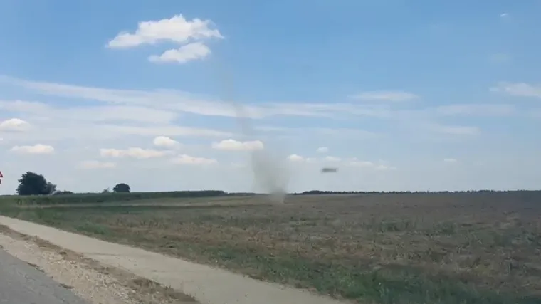 U blizini Čakovca snimljen pra&scaron;inski vrtlog ili 'Dust Devil'