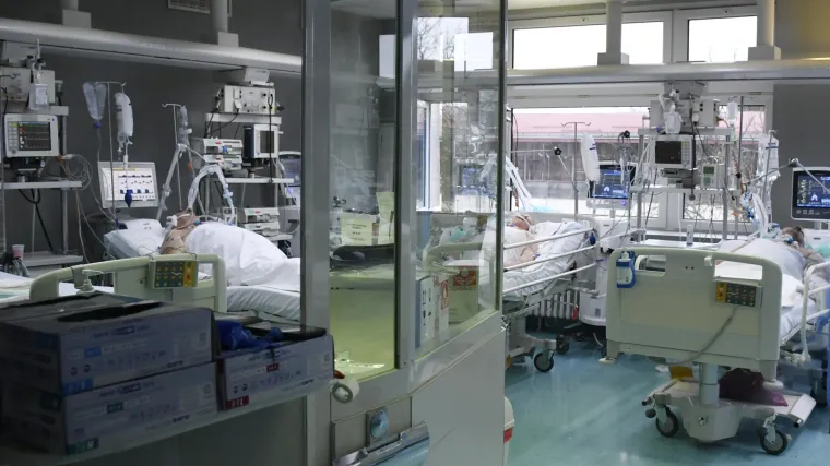 Stigle su nove koronabrojke: Preminulo je 13 osoba, raste broj bolesnika na respiratoru