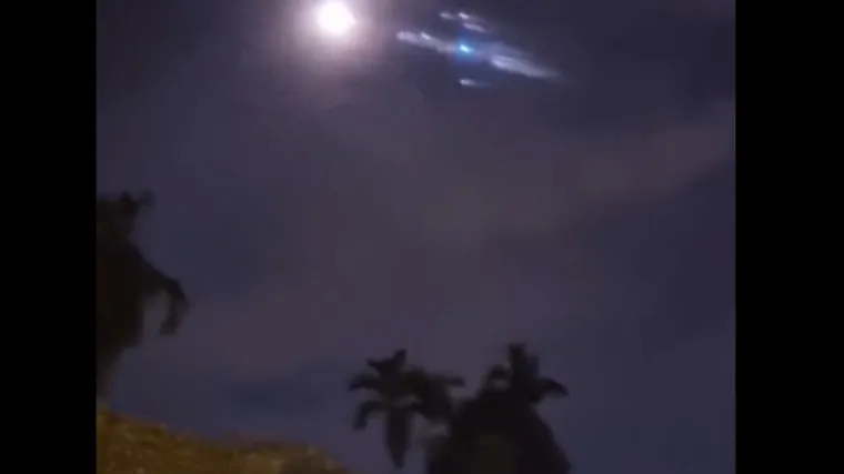 VIDEO Kineska raketa pala na Zemlju, na dru&scaron;tvenim mrežama objavljene snimke. Neki su mislili da je meteor