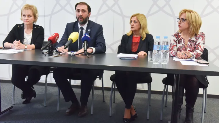 Liječnici nezadovoljni jer nema obećanja za plaće, a Ministarstvu im nije jasno za&scaron;to su nezadovoljni