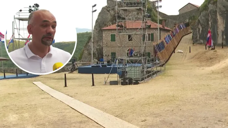 &Scaron;ibensko-kninski župan: 'Daske na tvrđavi ne služe za crveni tepih, pokrivaju žlijeb za oborinske vode'