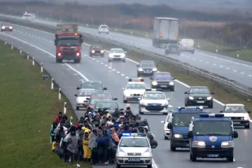 U Srbiji dvostruko više migranata nego u prosincu 2021. Manje od polovice ih je u kampovima i prihvatilištima