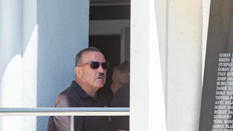 Policija ekspresno djelovala protiv Skeje i vikanja 'Za dom spremni'. Ide optužni prijedlog i protiv drugih 14