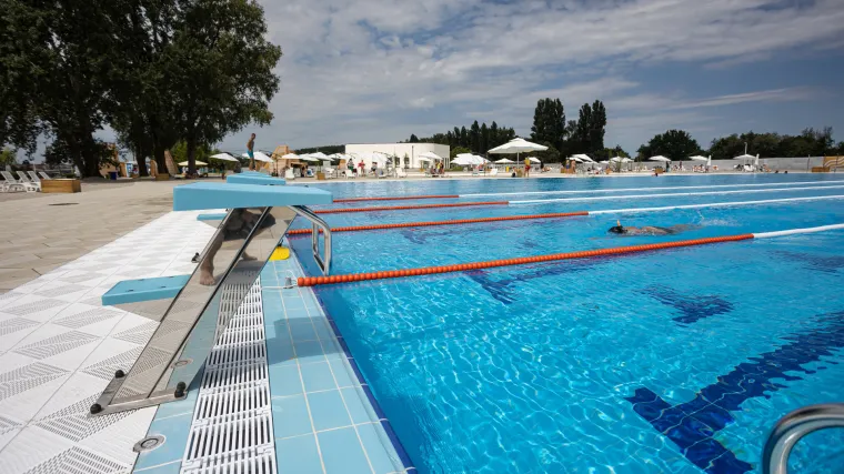 Na bazenima preminuo 46-godi&scaron;nji mu&scaron;karac. Tijelo prevezeno na obdukciju