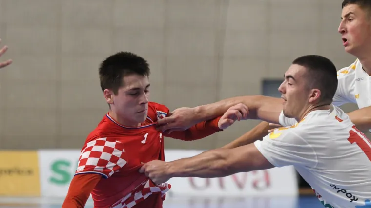 Kadeti juri&scaron;aju prema medalji: U balkanskom derbiju razvalili domaćina