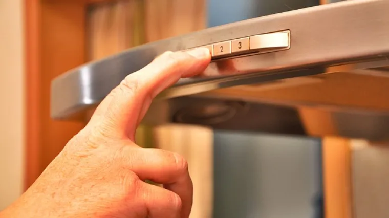 Na koju visinu ide napa? Koja je optimalna visina postavljanje nape?