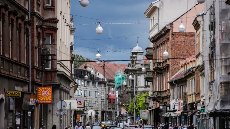 Danas poslijepodne na kopnu razvedravanje, u Dalmaciji s vi&scaron;e promjenjive naoblake. Do petka stabilno i sunčano