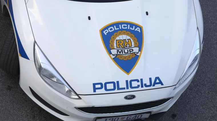 Stariji mu&scaron;karac na biciklu naletio na dijete, ozlijeđeno je. Policija traži svjedoke!