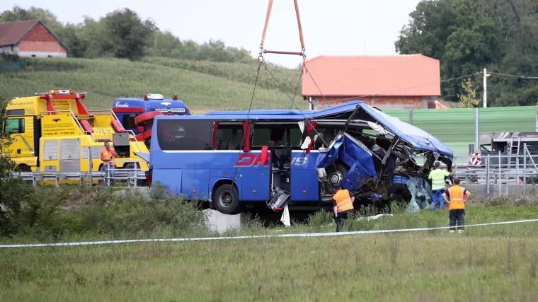 Osam poljskih putnika iz stravične nesreće autobusa danas će biti prevezeni u Poljsku vojnim avionom