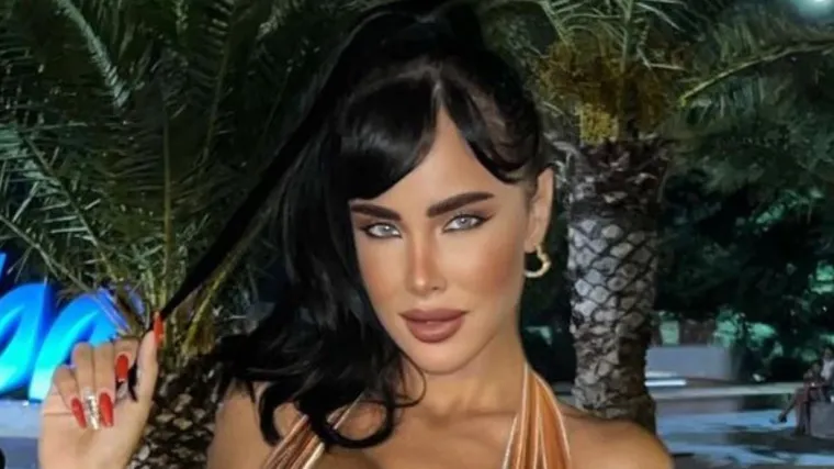 Srpska starleta htjela ispasti komad i pol na fotkama, pa je malčice pretjerala s Photoshopom