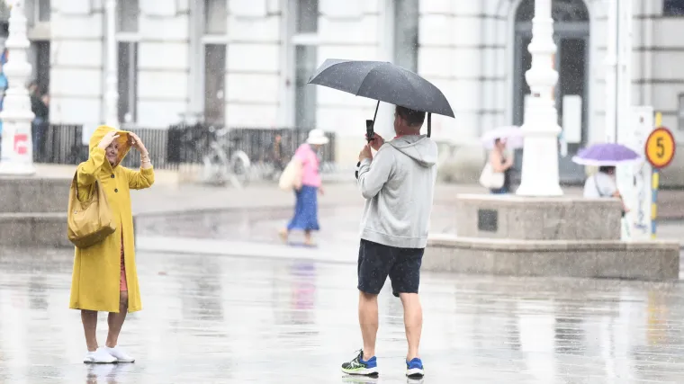 Danas prijepodne ki&scaron;ovito u cijeloj zemlji, popodne razvredravanje. U novom tjednu očekuju nas nove vrućine