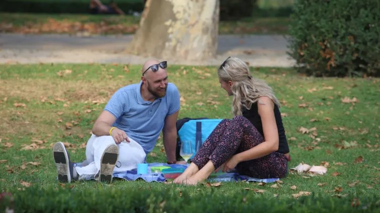 Stiže nam novi toplinski val! Jo&scaron; mjestimično oblačno ujutro, kasnije razvedravanje. Vrućine do petka