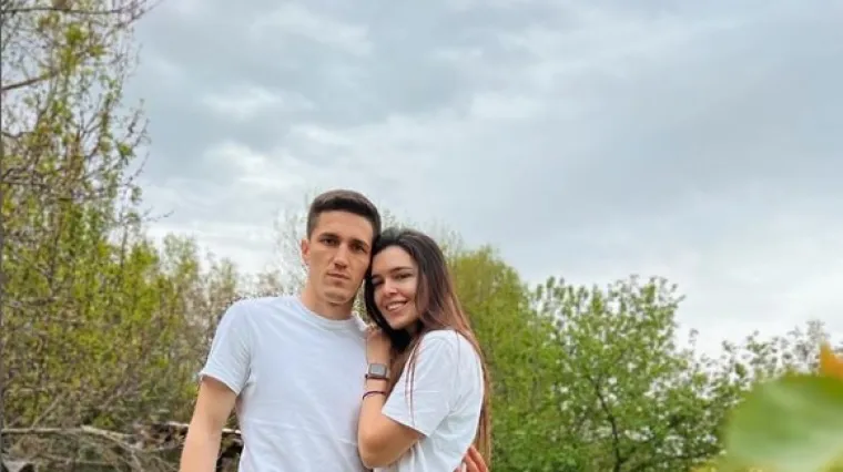 Jezivi nastavak divljanja navijača Partizana: Vrijeđali kapetana i njegovu obitelj, supruga primila odvratne poruke