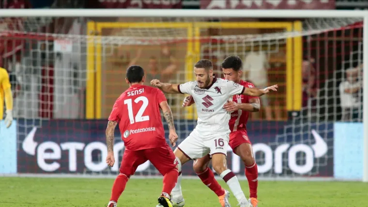 Niksi debitirao pa zaludio Jurića i Italiju, svi hvale novo pojačanje: 'Oporavak kluba je krenuo s Vla&scaron;ićem'