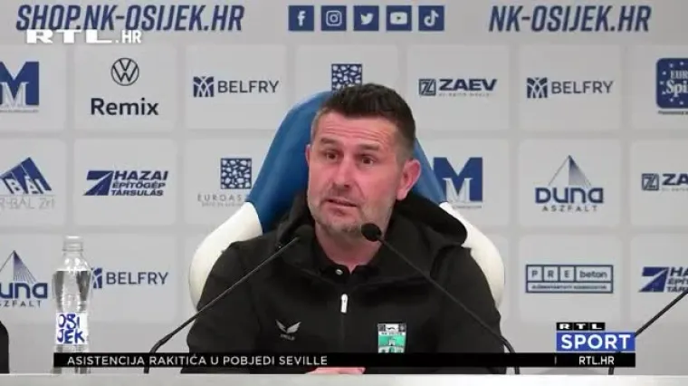 VIDEO, Bjelica se usporedio s Xavijem i poludio nakon presice: 'J*** vas ugovor, da vas j*** ugovor'