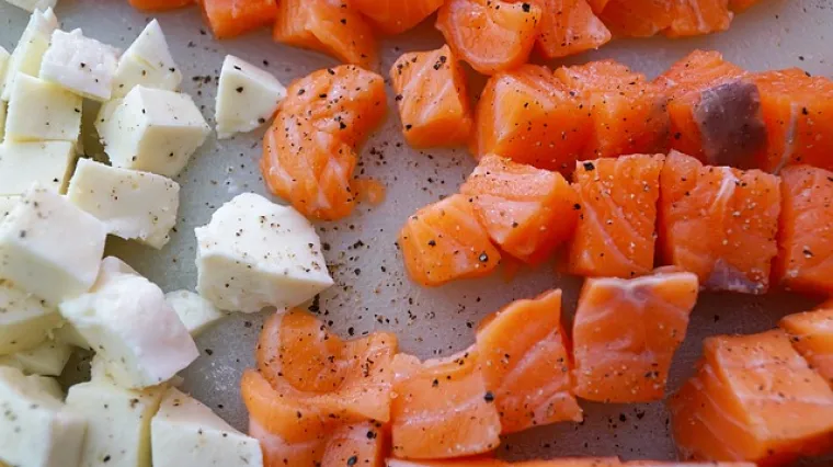 Fritata s dimljenim losos ukusan i jednostavan recept