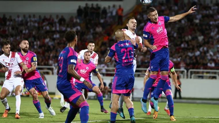 Pogledajte ludnicu u Mostaru nakon pobjedničkog gola na samom kraju utakmice: Asistirao Dinamovac na posudbi