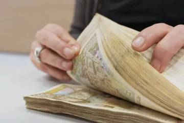 Lažni policajac nasanjkao staricu preko telefona, a onda je drugom 'lažnjaku' predala 400.000 kuna...