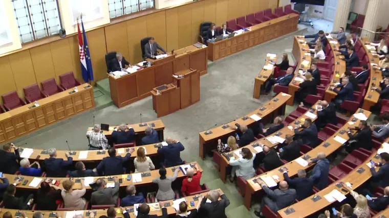 Sjećate  li se ovih bisera? Ovo su najskandaloznije izjave hrvatskih političara:  'Tako vam je to u braku'