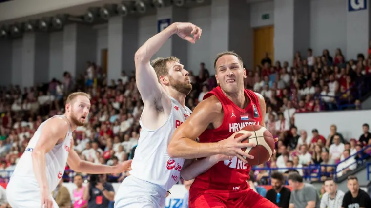 Hrvatska se mučila protiv nabrijanih Poljaka, a onda uz bljesak Hezonje ipak slavila na te&scaron;kom gostovanju