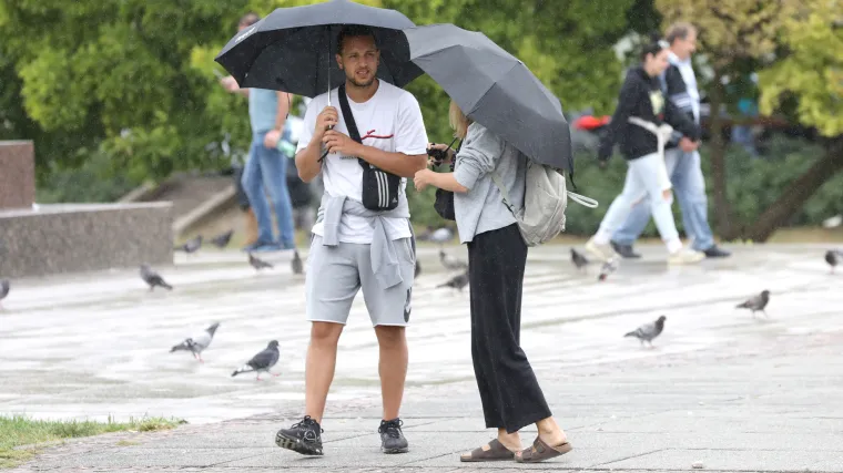 Za vikend i dalje pljuskovi i nestabilno, ali toplo. Temperature većinom oko 30 stupnjeva