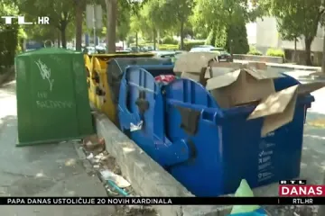Razbacani otpad kraj kontejnera, umjesto u njemu: Ovo je svakodnevna slika sa splitskih ulica