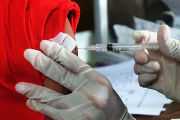 Preminulo 17 osoba, a imamo 568 novih slučajeva zaraze; HZJZ: Stiže cjepivo protiv omikrona, naručeno milijun doza