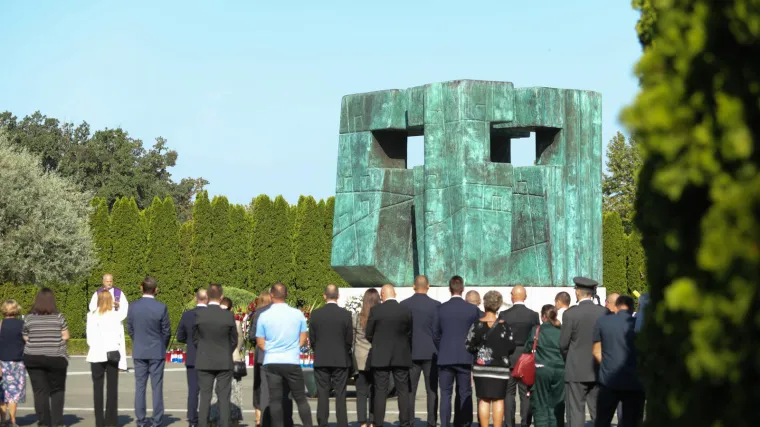 Čak 1832 hrvatske obitelji jo&scaron; traže svoje bližnje, Medved: 'Potpuno je jasno da u Srbiji postoje zapisi, ali ih skriva'