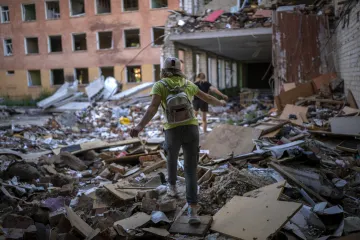 U ruskim napadima ubijeno više djece u Ukrajini. Dio djece ozlijeđeno zbog nemara na izložbi oružja