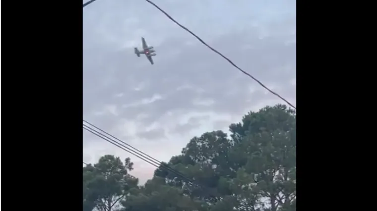 VIDEO Mladić oteo avion u SAD-u. Prijeti da će se zabiti u poznati američki trgovački centar