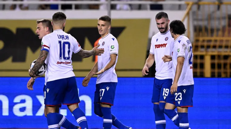 Bijeli prvo primili gol pa u drugom poluvremenu 'pregazili' hit momčad HNL-a, Livaja i Kalinić briljirali