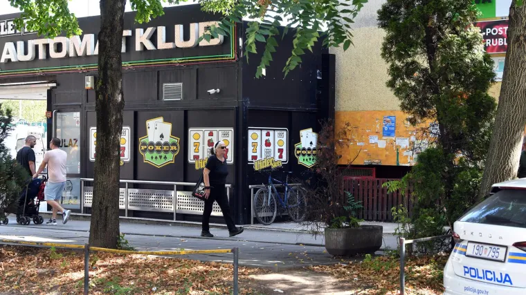 Mladići koji su napali zaštitara su navodno pripadnici Bad Blue Boysa, jedan je od prije poznat po nasilju