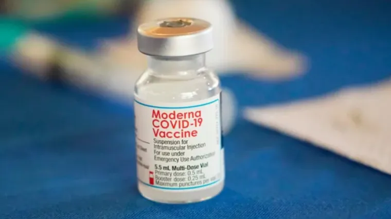 Europska agencija za lijekove preporučuje odobrenje cjepiva tvrtke Moderna koje ciljano djeluje na varijantu omikron