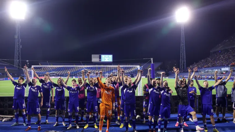 Navijači Modrih u deliriju: 'Svi udaraju sankcije Rusima, samo Dinamo Englezima! Najveći si na Balkanu'