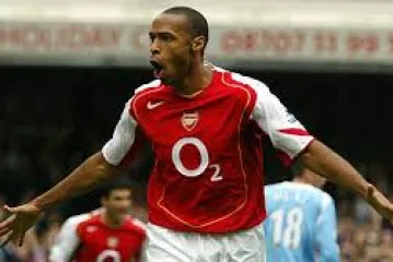 Legendarni napadač izabrao između Haalanda i Mbappea: 'On je puno  bolji igrač'