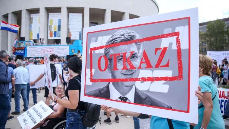 HDZ o prosvjedu: 'MOST voli parazitirati na suludim lažima, ali da se i Penava ukrcao na taj brod čudaka...'