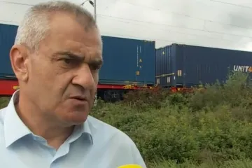 Šef sisačke policije: 'Bilo je stranaca, među njima dijete. Utvrdit ćemo jesu li bili u putničkom vlaku'