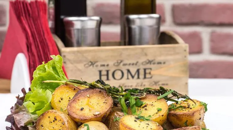 Kako pripremiti hrskavi krumpir iz pećnice?