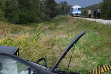 Pogledajte prizore s mjesta nesreće na kojem su poginuli žena i dvoje četverogodišnje djece