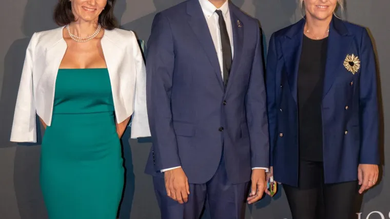 Zrinka Cvitešić, Ecija Ojdanić i Valentina Walme zakucale odvažnim izdanjima, bračni par Otašević s razlogom krao poglede