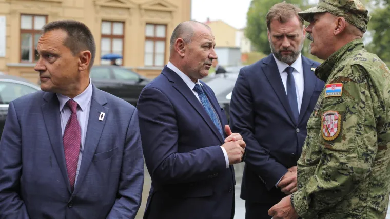 Medved ne želi javnu raspravu o izvje&scaron;ćima SOA-e: 'Nitko nije opovrgnuo njihov sadržaj'