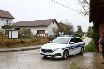 Jutro nakon ubojstva u Karlovcu policija obavlja očevid, ne propuštaju nikoga osim stanara. Oglasio se i ŽDO