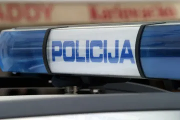 U prevrtanju automobila kod Pakraca teško ozlijeđeno više osoba
